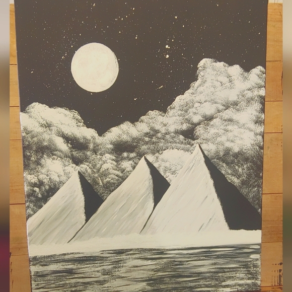 Meet your Posher, Amy - Picture 1 of 1